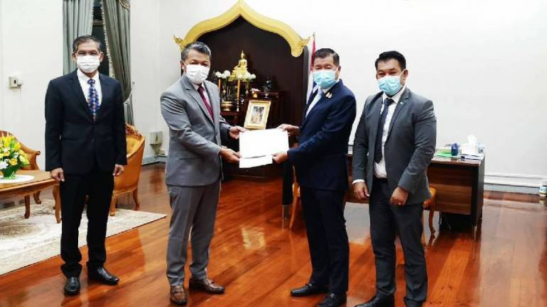 บูรฮันธ์” ที่ปรึกษากรรมาธิการพานิชย์ฯ และตำรวจ พร้อมช่วยเหลือคนไทยในมาเลเซียช่วงโควิด- 19