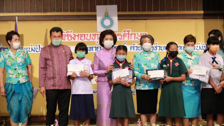 พช.ประสานมือร่วมใจสภาสตรีฯ น้อมสำนึกในพระมหากรุณาธิคุณสมเด็จพระกนิษฐาธิราชเจ้า กรมสมเด็จพระเทพรัตนราชสุดา ฯ สยามบรมราชกุมารี