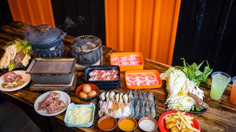 สายชาบูบุฟเฟต์ห้ามพลาด! ชาบูไข่ สาขาประชาอุทิศ131 น้ำจิ้มสูตรเด็ดโดนใจ ไม่จำกัดเวลา